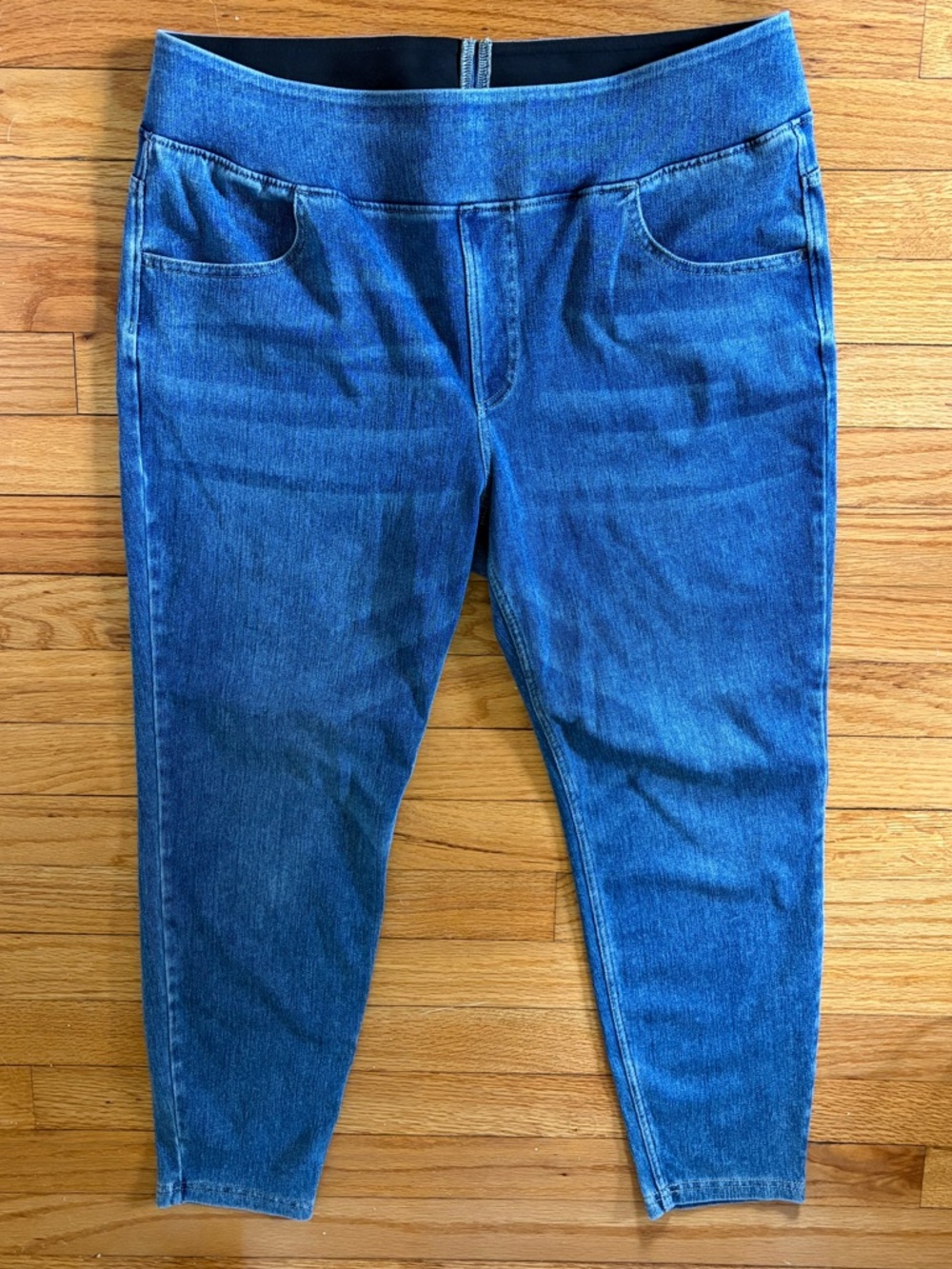 HALARA Denim-Look Pull-On Jeggings in Blue